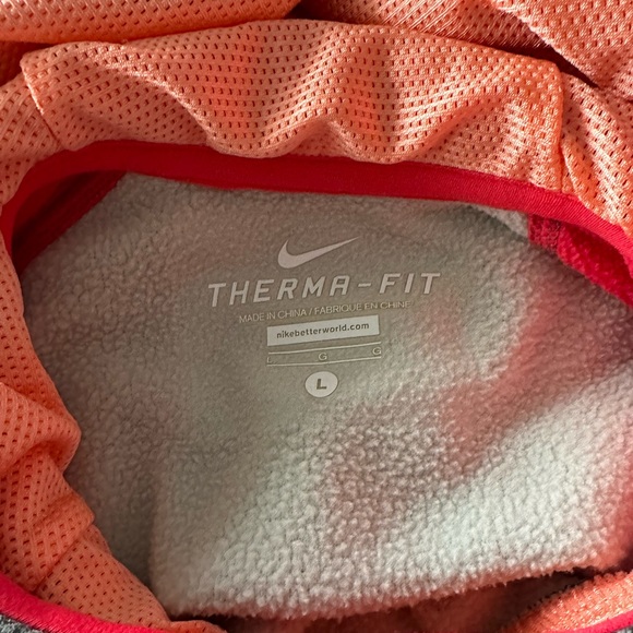 Nike Women’s Thermafit Hoodie - Picture 3 of 3